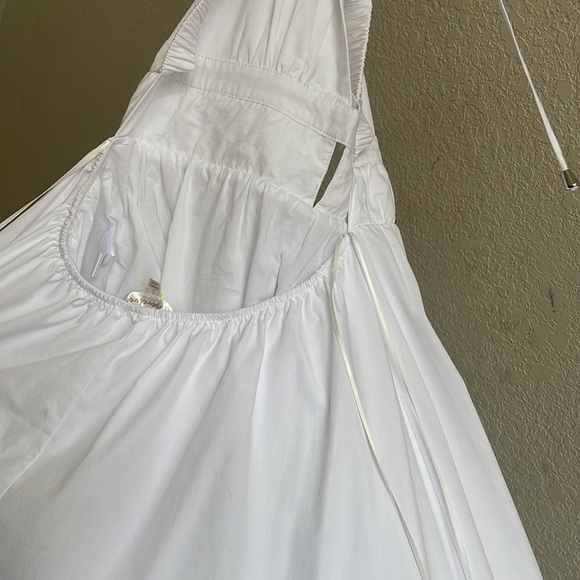 Beautiful White Maxi Dress - Picture 5 of 6